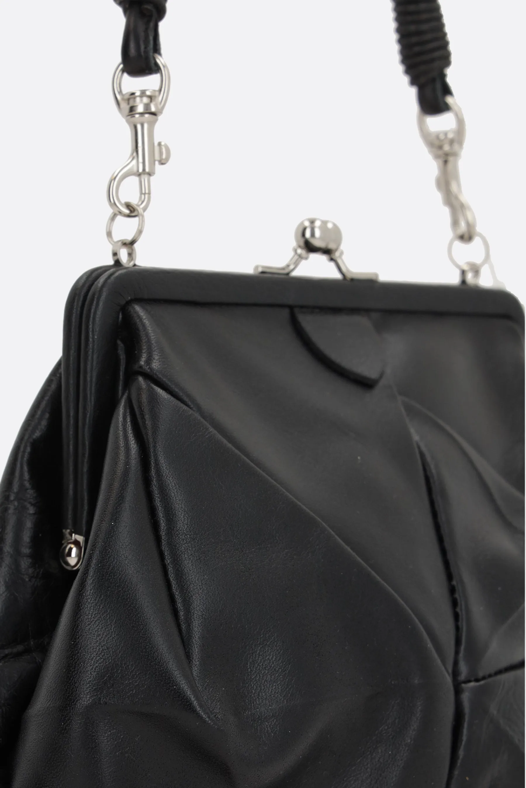 3D pochette in semi-gloss leather