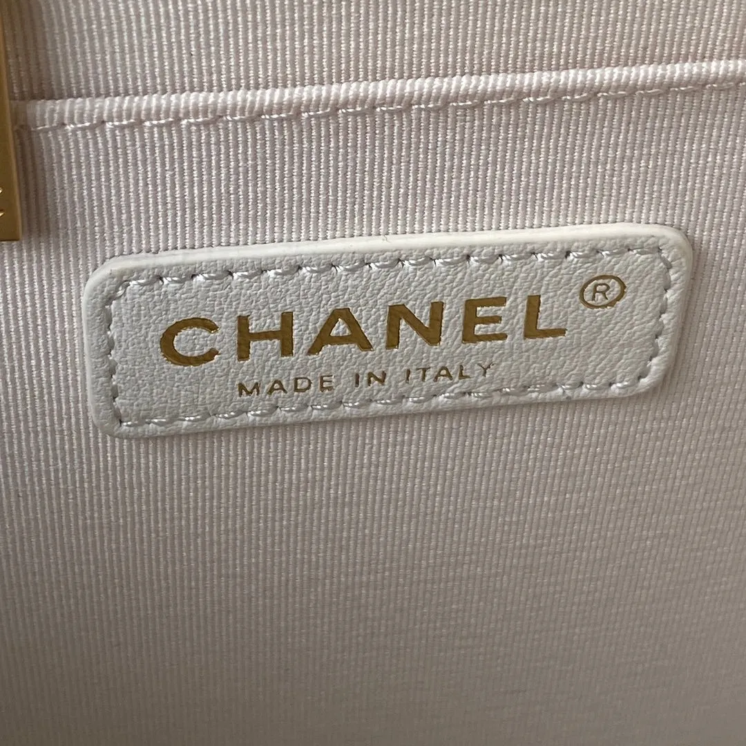 Chanel - Luxury Bag - CHL - 239