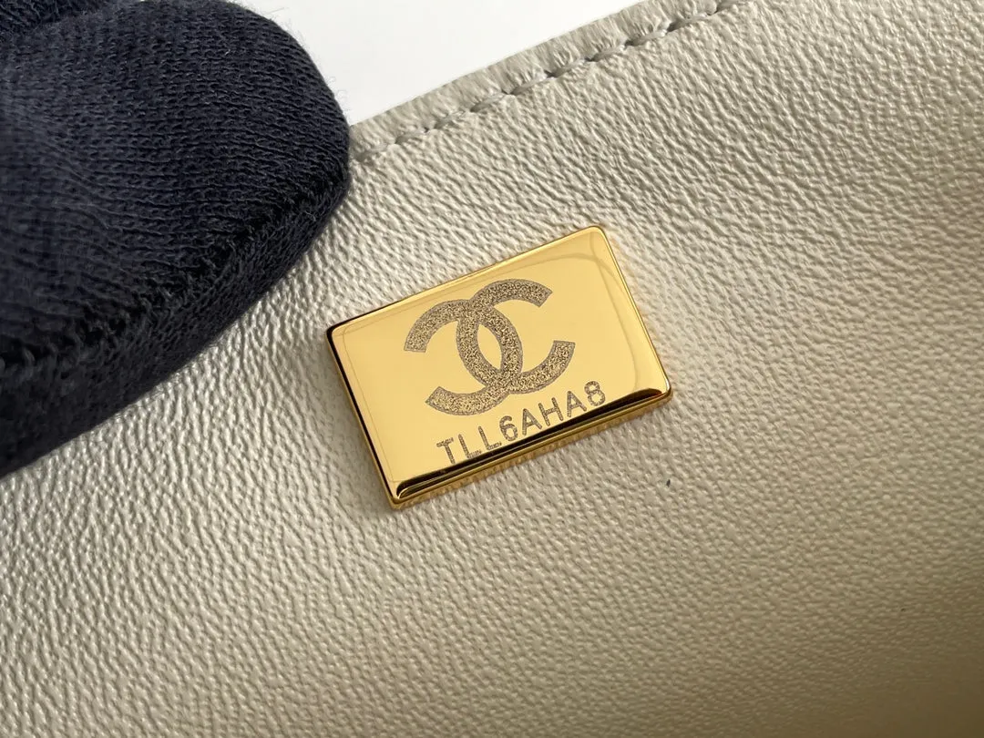 Chanel - Luxury Bag - CHL - 390