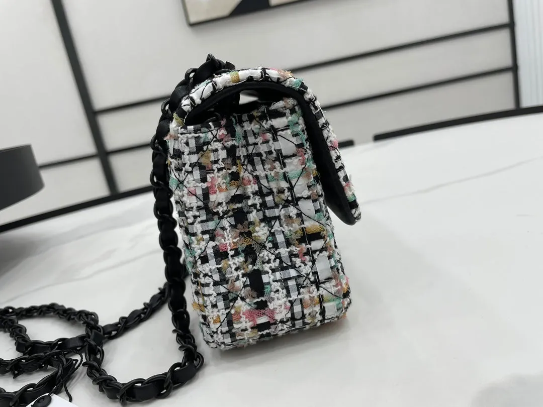 Chanel - Luxury Bag - CHL - 518