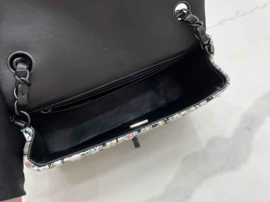 Chanel - Luxury Bag - CHL - 518