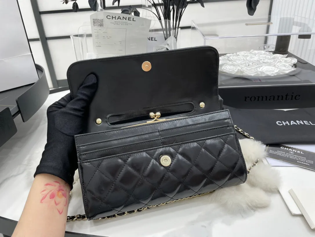Chanel - Luxury Bag - CHL - 641