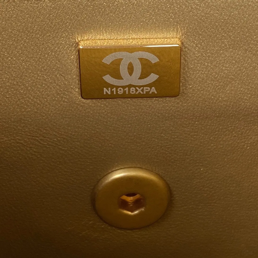 Chanel - Luxury Bag - CHL - 705