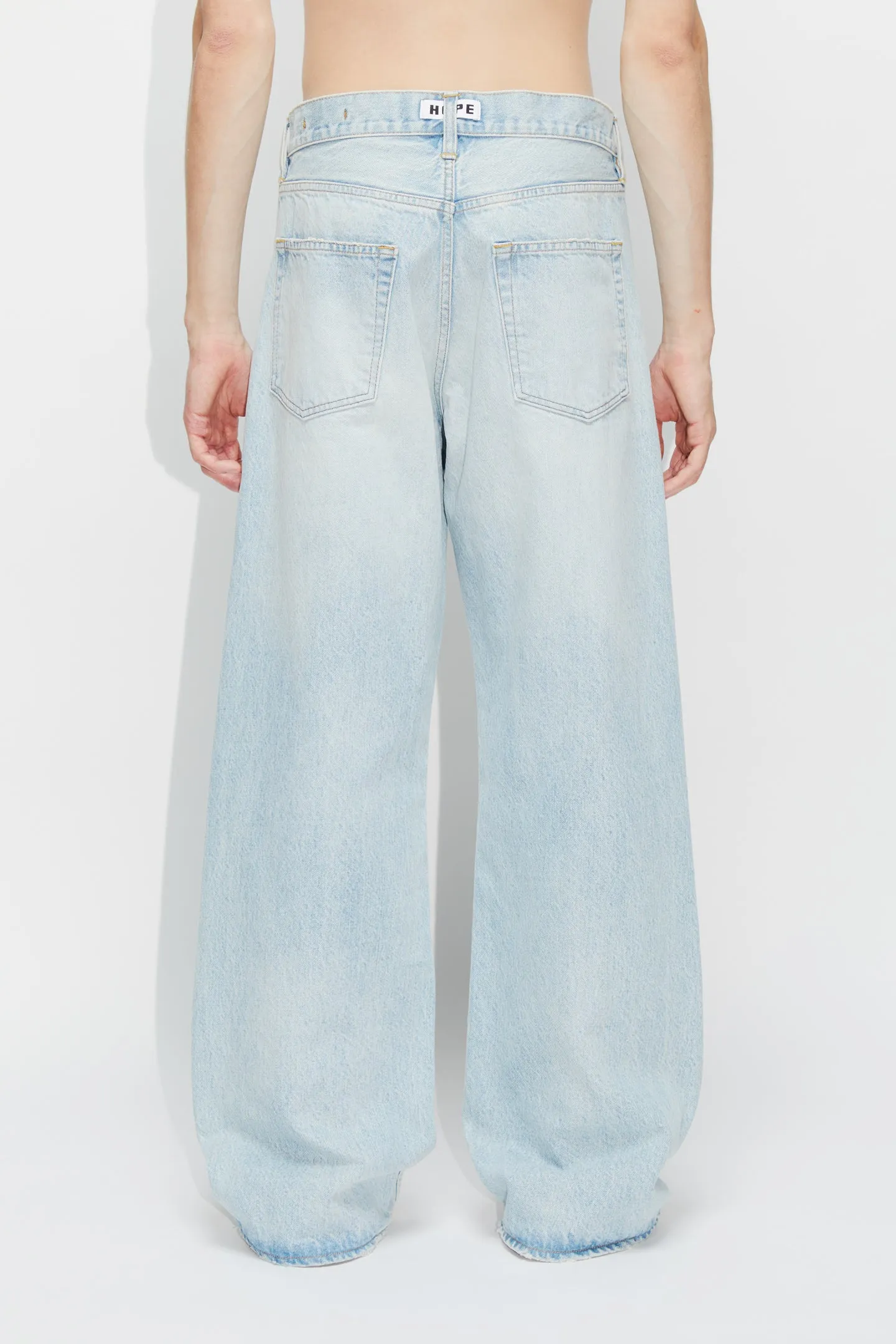 Loose-fit Jeans